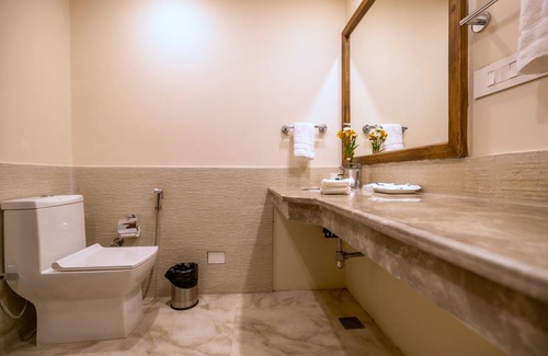Old Manali Hotel | Bedzzz Xclusiv Baikunth Manali by Leisure Hotels