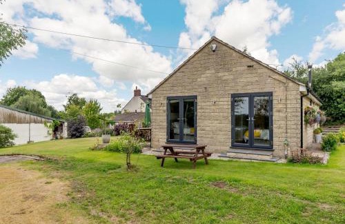 Alfreton House | Bee Keepers Cottage