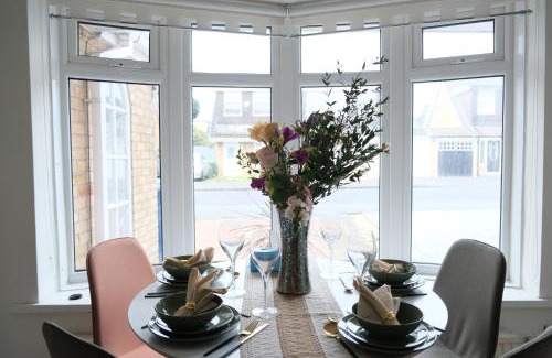 Great Sankey House | Bee Stays - Maliston House