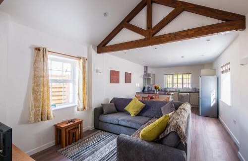 Saltash House | Beech Cottage - Uk11845