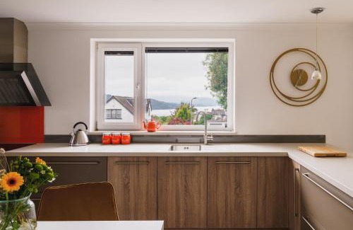 Bowness-on-Windermere Apartment | Beechwood Brook, 3 bed, 3 bath, parking, Bowness