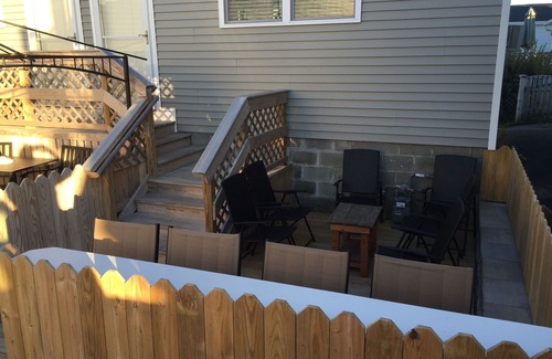 Hampton House | Beehive Bungalow A at Hampton