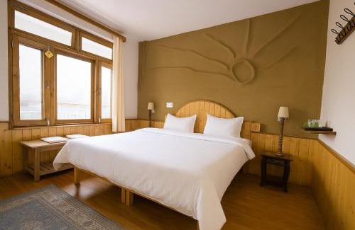 Old Manali Hotel | Beholden Stay and Cafe - A Luxury Boutique Hotel in Manali