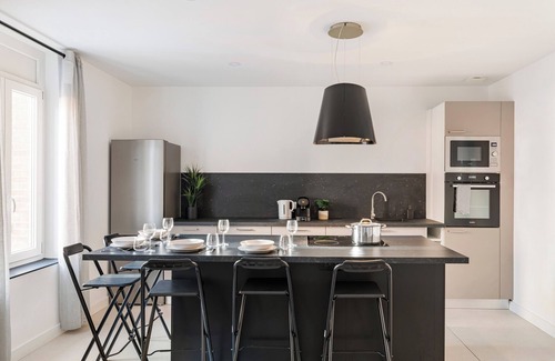 Saint-Etienne Apartment | Beige Hospitalité - Sienna 4br- Élégance et Confort gare