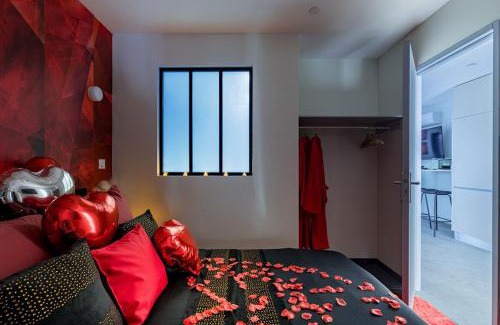 Saint-Roch - Badouillere - Chavanelle Apartment | Beige Hospitalité - Ruby - Love Room - Netflix