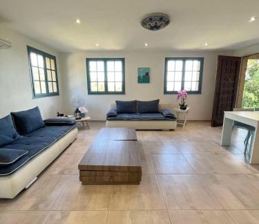 Santa-Reparata-di-Balagna Apartment | Bel appartement proche du centre ville