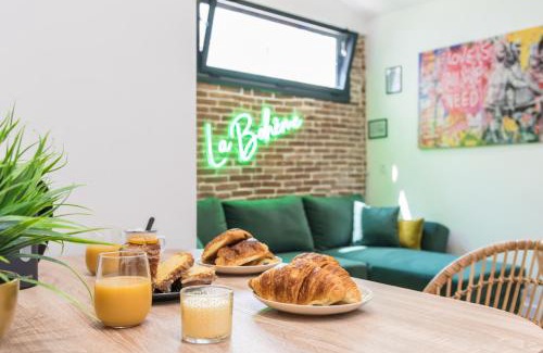 Hyeres City Centre Apartment | Bel appart rénové - la bohème