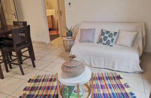 Grand Fond Apartment | Bel Appartement avec terrasse proche des plages