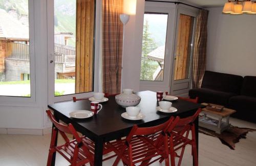 Avoriaz Apartment | Bel Appartement à Avoriaz - Village Hauts Forts, 6 Pers, 66m² avec Terrasse, 3 Chambres - FR-1-633-8