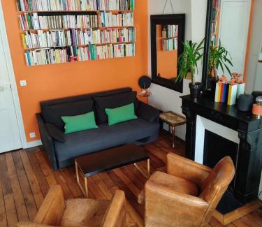 Saint-Vincent-de-Paul Apartment | Bel appartement à Paris