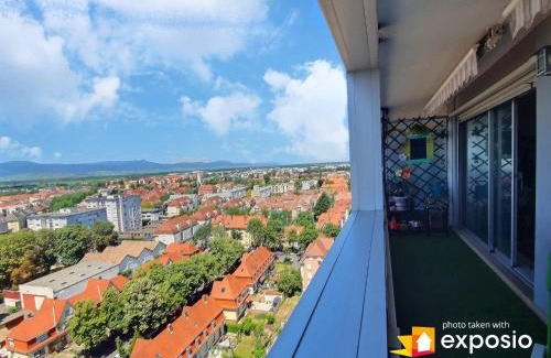 Quartier Saint-Leon Apartment | Bel appartement avec vue splendide sur toute la ville de Colmar - Parking gratuit
