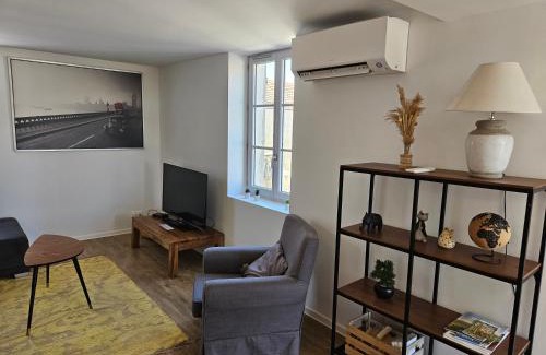 Paroisse Le Finage Apartment | Bel Appartement Climatisé au cœur du village