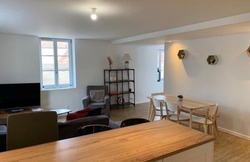 Paroisse Le Finage Apartment | Bel Appartement Climatisé au cœur du village