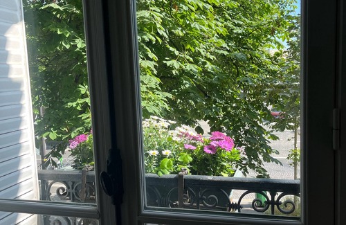 14th Arrondissement Apartment | Bel Appartement places Denfert-Rochereau Paris