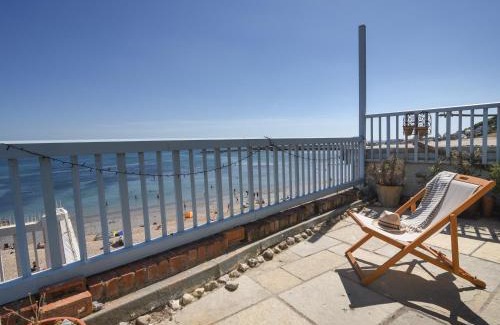 Lyme Regis House | Bell Cliff House