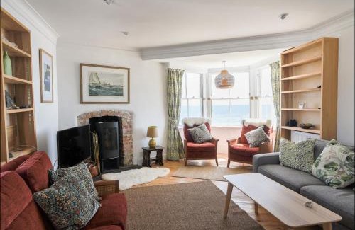 Lyme Regis House | Bell Cliff House