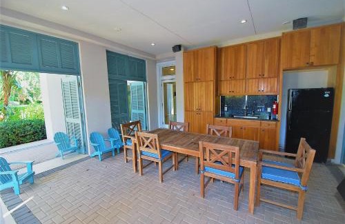 The Shores House | Bella Casa Home