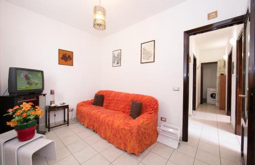 Colonno Apartment | Bella Lake View