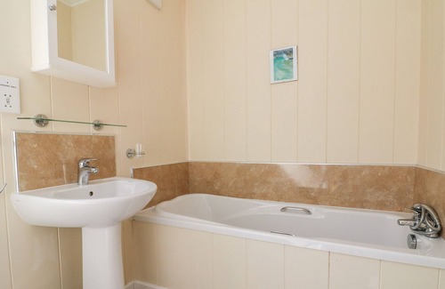 Mullacott Cottage | BELLA-MERE, pet friendly, with a garden in Ilfracombe
