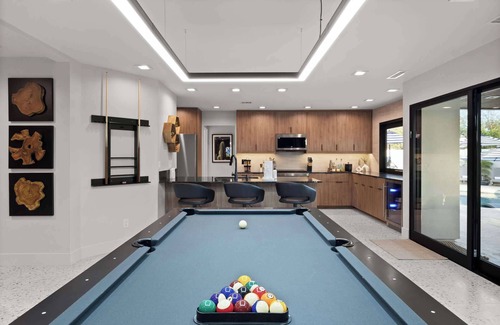 Raskin Estates House | Bella Palma: Elegance & Style w/Putt, Pool & Spa!