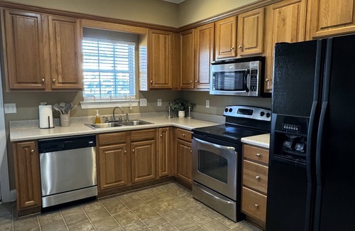 Montevallo House | Bella’s Place B