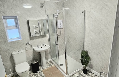 Chester Apartment | Bella's Place - Newly refurbished 3 bedroom duplex apartment