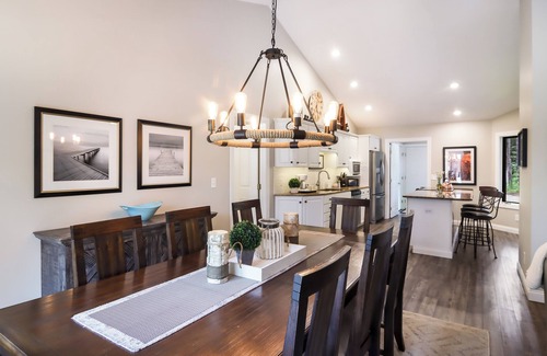 Bellaire House | Bellaire Golf/Ski Retreat + More at Schuss Mountain