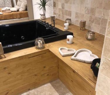 Sarrians House | BellaVilla 309