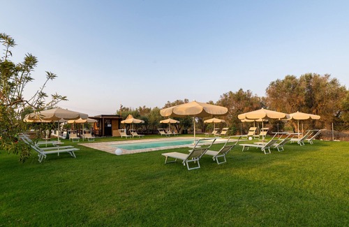 Brindisi Apartment | 'Bellavita and Pool' Apartment with Shared Pool, Wi-Fi and Air Conditioning