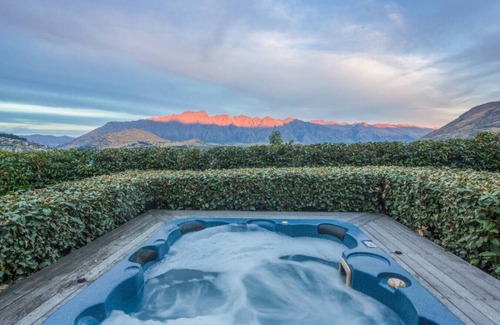 Fernhill Villa | Bellbrae by MajorDomo - Spa Pool & Private Sauna