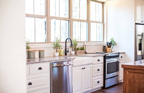 Smithville Cabin | BELLE ÂME CABIN w/queen bed