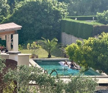 Noves Villa | Belle bastide provençale