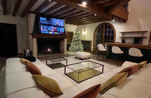 Auffreville-Brasseuil Villa | Belle demeure de 500m2 avec 6 chambres