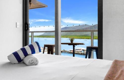 Cairns Central Business District Apartment | Belle Escapes 52 Harbour Lights with Ocean View