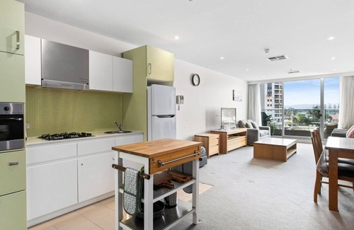 Glenelg Apartment | Belle Escapes - Getaway on Colley