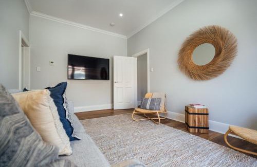Glenelg South Apartment | Belle Escapes - Moseley Apartments near the beach with private garden