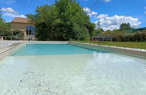 Rians Villa | Belle Villa Avec Piscine et spa