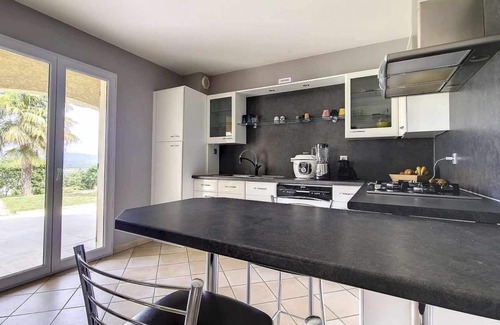 Soyons Villa | Belle Villa Avec Piscine - 6 Personnes