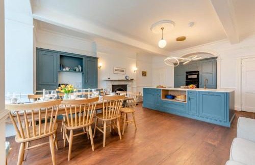 Tenby House | Belle Vue House