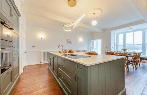 Tenby House | Belle Vue House