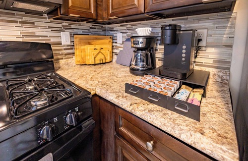 Forest Hill Apartment | Belleville 3 Bed, Pets OK, Parking, Laundry, Fenced-In Yard, Fire Pit