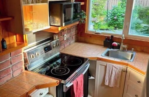 Sherbrooke Apartment | Bellevue Shelter