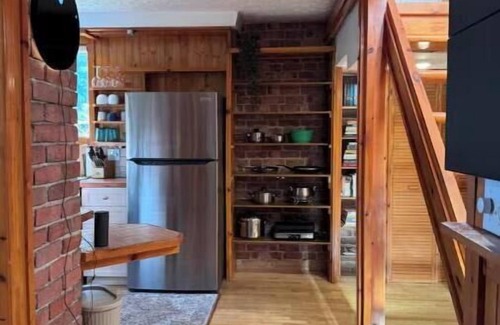 Sherbrooke Apartment | Bellevue Shelter