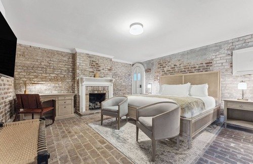 Historic Downtown Savannah Bed & Breakfast | Bellwether House
