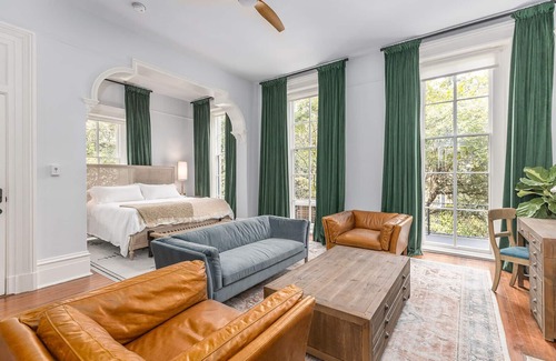 Historic Downtown Savannah Bed & Breakfast | Bellwether House