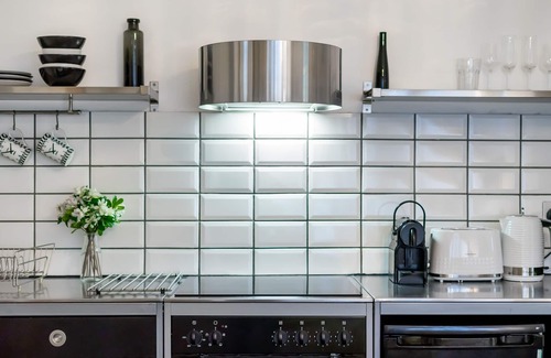 Belsize Apartment | Belsize Park spacious Studio flat