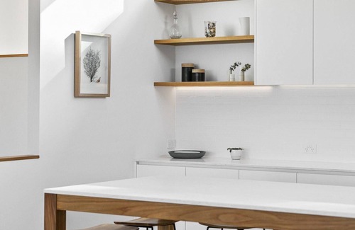 Lorne House | Belvedere Four - Sophistication, Luxury And WIFI