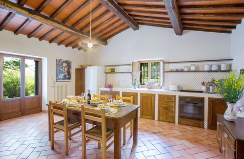 Cortona House | Belvedere House with panoramic views over the valley
