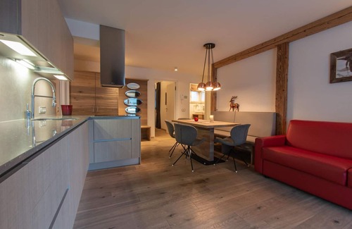 Mareo Apartment | Belvilla by OYO Chourchevel -Lux Alpine
