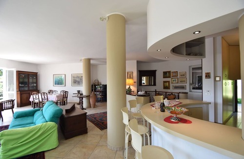 Meina Villa | Belvilla by OYO Villino Lucrezia